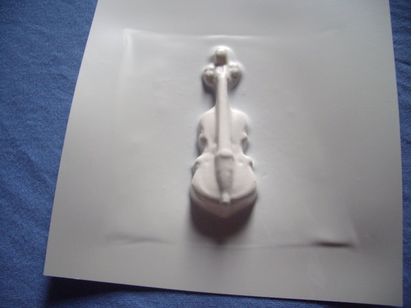 1 Violine Länge : 7 cm
