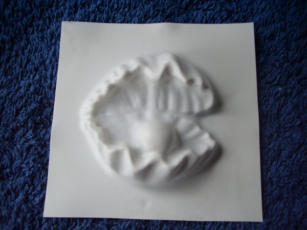 1 Auster mit Perle Giessform, Länge : 5 cm